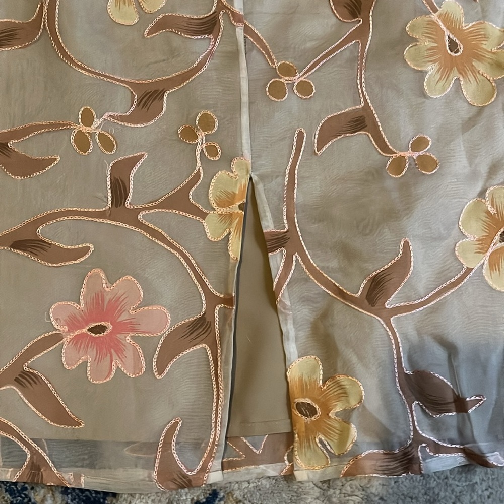 Finity Studio Floral Silk Skirt - Picture 4 of 4